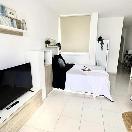 דירה Island Village Sunset By Deihu Experiences